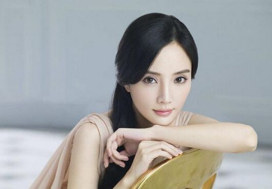 李小璐近况揭秘(李小璐的近照发过来)