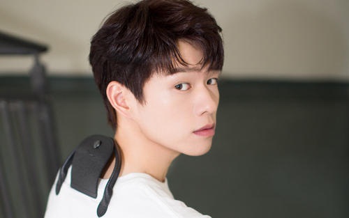 黄圣依赵本山什么关系(黄圣依赵本山关门弟子66号)