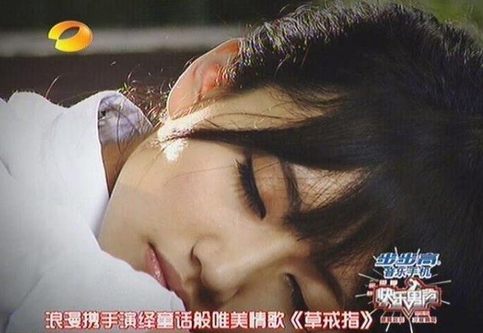 刘惜君不雅照照片(请放刘惜君的照片)