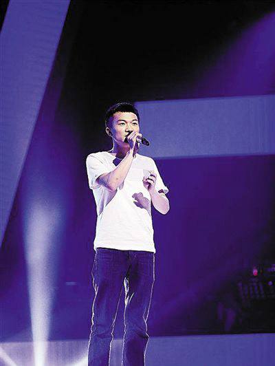 周深是男的还是女的?周深为什么是女声 周深是男的还是女的?周深为什么是女声