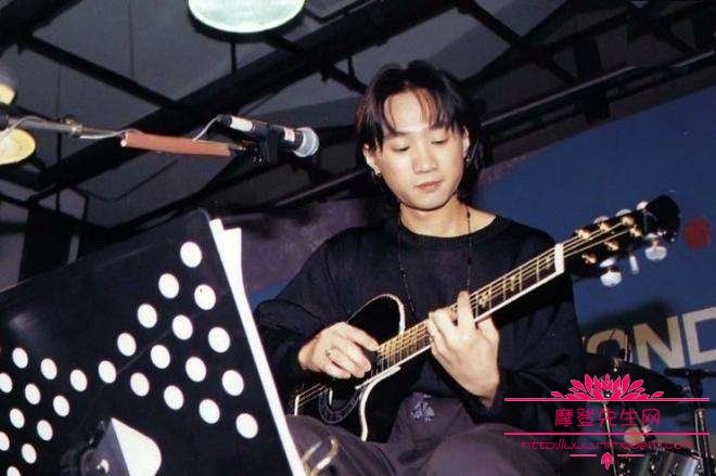 黄家驹墓地为啥不能去? 黄家驹死亡真相是 黄家驹墓地为啥不能去? 黄家驹死亡真相是