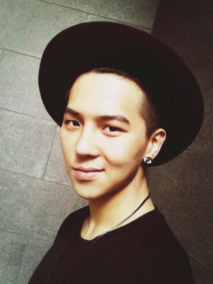 宋闵浩女朋友许灿美资料照片(宋闵浩最新图片)