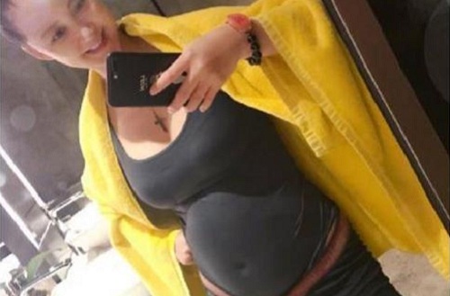 张歆艺极限挑战穿的衣服什么牌子?极限挑战 张歆艺极限挑战穿的衣服什么牌子?极限挑战