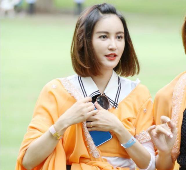 张歆艺极限挑战穿的衣服什么牌子？极限挑战