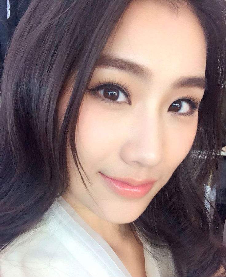 王婉中在酒店的照片(王婉多个人资料)