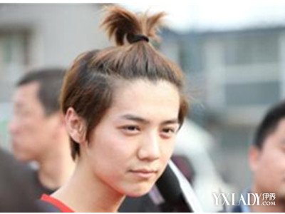 exo成员中谁素颜照最帅？exo为什么说(exo成员颜值)