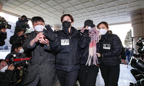 黄荷娜男友自杀(黄荷娜现男友)