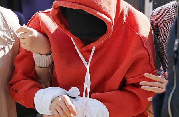 黄荷娜男友自杀(黄荷娜现男友)