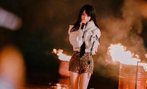 学生就乃万事件发表不当言论被退学(评乃万事件被退学知乎)