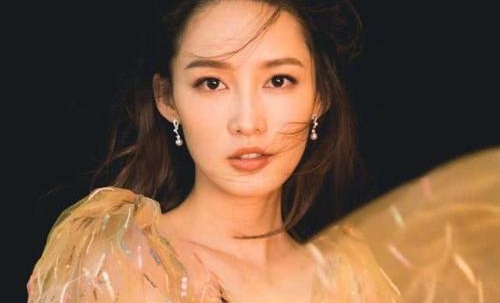 李沁为什么和杨洋分手？李沁被骗了多少钱片