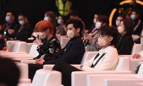 鹿晗吴亦凡出新歌黄子韬微博卖力宣传(鹿晗吴亦凡新歌发布) 鹿晗吴亦凡出新歌黄子韬微博卖力宣传(鹿晗吴亦凡新歌发布)