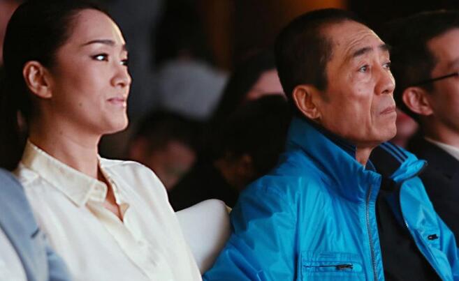 张艺谋为何不要8年女友巩俐(张艺谋爱过巩俐吗) 张艺谋为何不要8年女友巩俐(张艺谋爱过巩俐吗)