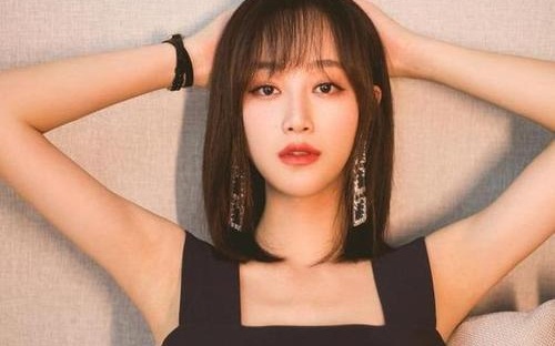 蓝盈莹好胜心逼哭吴昕引争议(吴佳怡和蓝盈莹对比照)