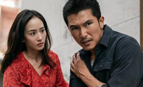 邱泽张钧甯同框被问恋情尴尬满屏(邱泽与张钧甯成为情侣)