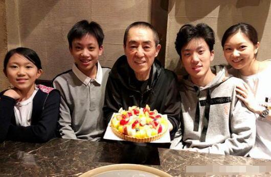 张艺谋为何不要8年女友巩俐(张艺谋爱过巩俐吗) 张艺谋为何不要8年女友巩俐(张艺谋爱过巩俐吗)