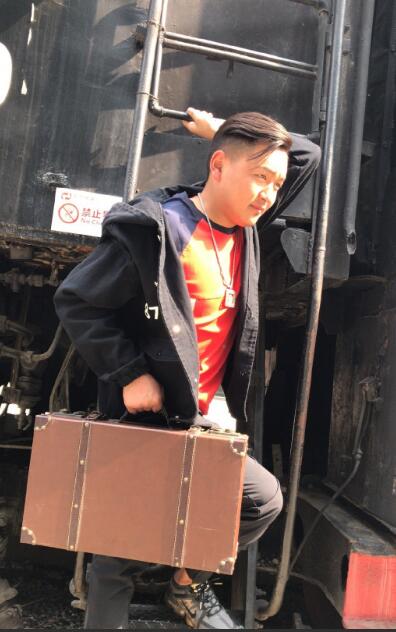 海来阿木几几年出生的多大(海来阿木哪年生人)