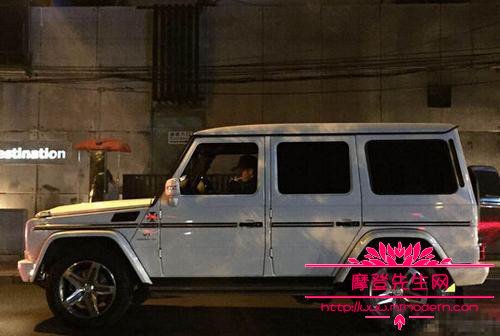 杨坤是同性恋吗(杨坤的对象)