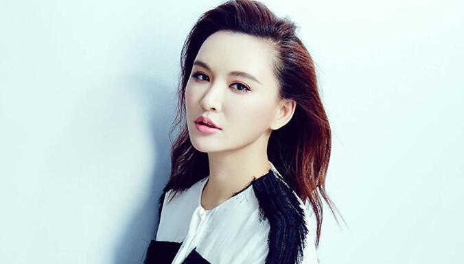 莫小棋真空露八字奶照片