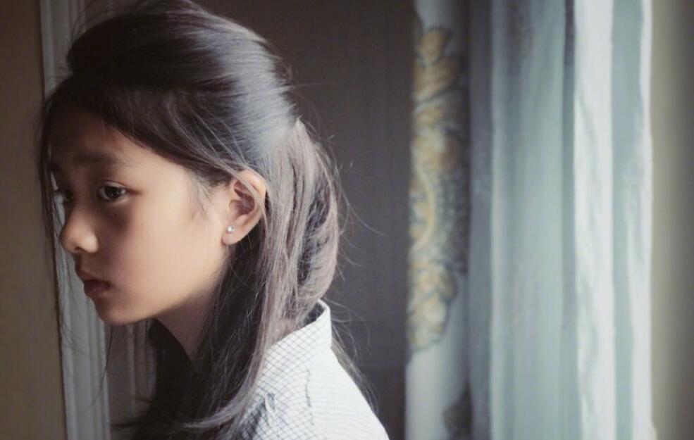 黄多多有多少个耳洞(黄多多同款耳钉) 黄多多有多少个耳洞(黄多多同款耳钉)