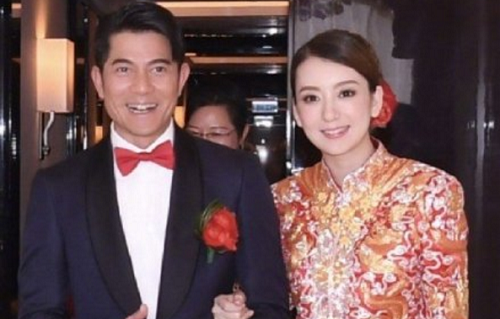 郭富城方媛情侣装出行亲密无间(郭富城送方媛)