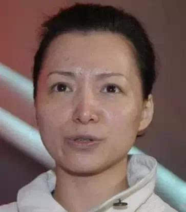 hebe化妆前后判若两人对比图(hebe近照)