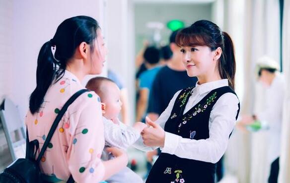 陈紫函老公戴向宇10年婚史真的吗(陈紫函老公戴向宇个人资料介绍)