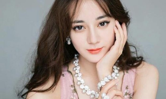 迪丽热巴沐浴露已买是什么梗(迪丽热巴沐浴露广告迪丽热巴仍爱你)