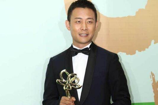 张译老婆离婚立刻嫁他(张译老婆是二婚吗)