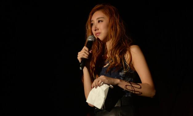 许靖韵为什么叫大魔王？许靖韵和毕书尽谁踢