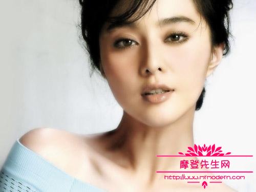 空姐曝光明星们的真实人品(空姐眼中的明星素质)