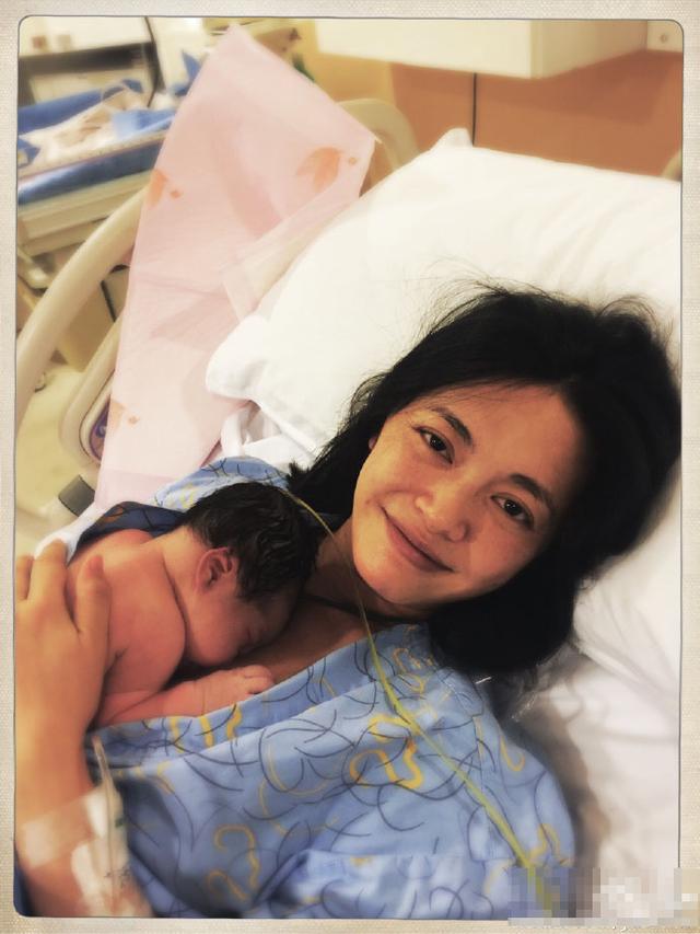 姚晨为什么叫光华路王菲？姚晨曹郁协议离婚(凌潇潇和姚晨为什么离婚)