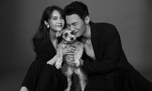 李荣浩为杨丞琳庆生互动引热议(李荣浩零点晒照为杨丞琳庆生) 李荣浩为杨丞琳庆生互动引热议(李荣浩零点晒照为杨丞琳庆生)