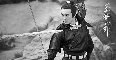 尔冬升年轻时候好帅照片(尔冬升有多帅)