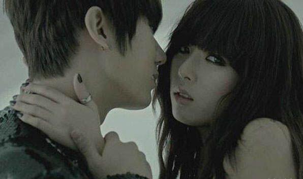 金泫雅和张贤胜是什么关系？金泫雅和张贤胜(泫雅张贤胜交往过吗)