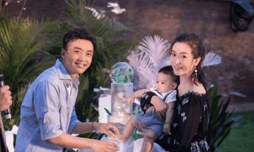 李晟李佳航被曝离婚(李佳航和李晟的最新消息)