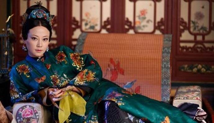 谭卓疑似隐婚生子一家三口出行被拍(谭卓是谁的老婆) 谭卓疑似隐婚生子一家三口出行被拍(谭卓是谁的老婆)