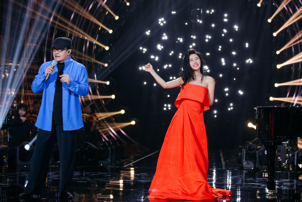 袁娅维和吴昕唱的歌叫什么？袁娅维和吴昕在(袁娅维在歌手唱的歌)