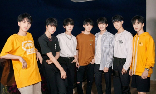 时代峰峻工作人员机场打人(时代峰峻 打人)