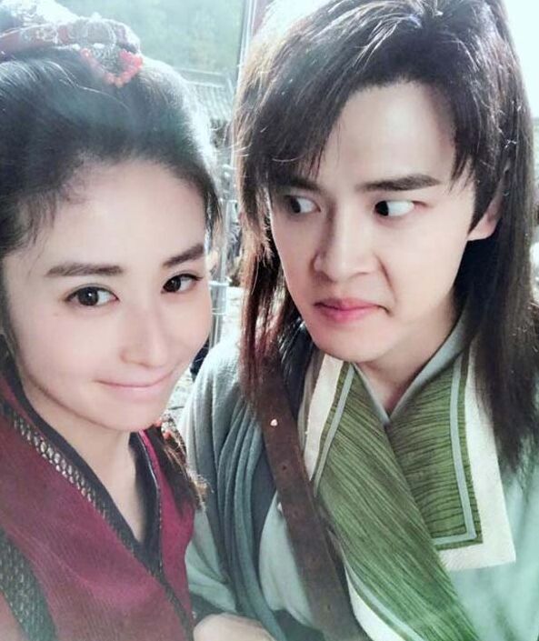 妻子的浪漫旅行：林峯在厕所求婚张馨月(妻子的浪漫旅行张馨月是谁)