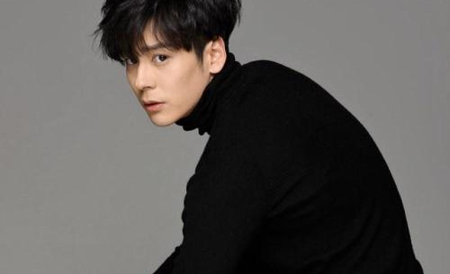 魏哲鸣与老婆王岚已离婚详情(魏哲鸣前妻王岚新男友) 魏哲鸣与老婆王岚已离婚详情(魏哲鸣前妻王岚新男友)