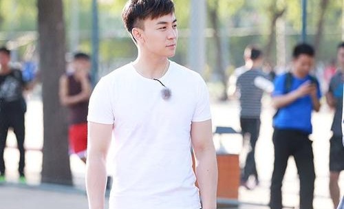 甄子丹一个打8个事件真假？吴京说过做人不(吴京吐槽甄子丹)