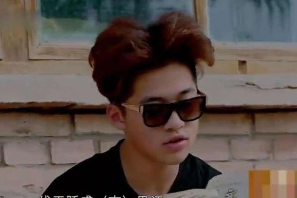 变形计赵力怎么了为什么没播完(变形计赵力山上摔死了,节目停播)