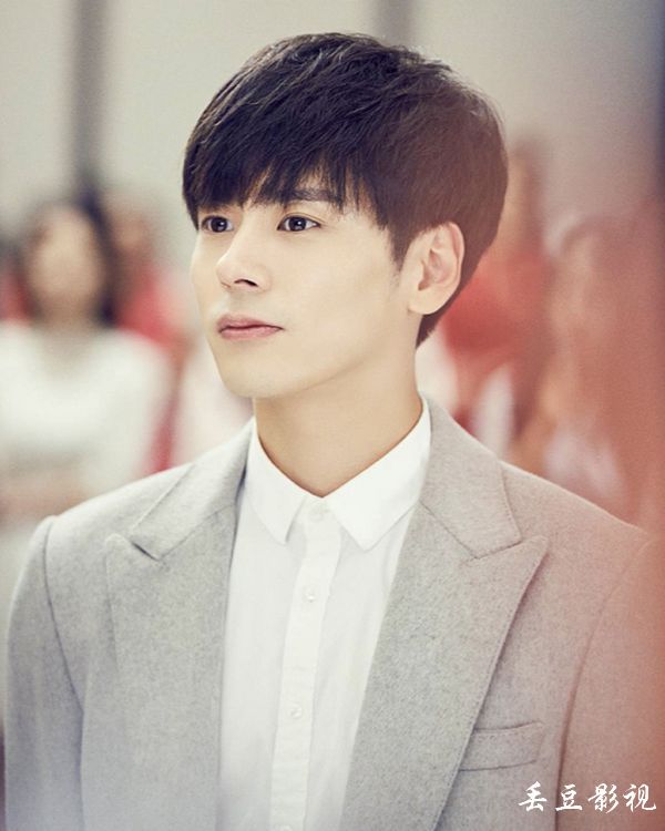 魏哲鸣与老婆王岚已离婚详情(魏哲鸣前妻王岚新男友) 魏哲鸣与老婆王岚已离婚详情(魏哲鸣前妻王岚新男友)