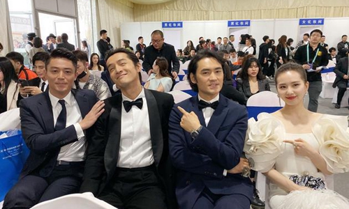 胡歌现身支持袁弘话剧并发文打call(袁弘吐槽大会胡歌) 胡歌现身支持袁弘话剧并发文打call(袁弘吐槽大会胡歌)