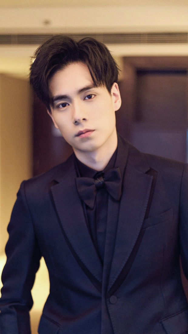 魏哲鸣与老婆王岚已离婚详情(魏哲鸣前妻王岚新男友) 魏哲鸣与老婆王岚已离婚详情(魏哲鸣前妻王岚新男友)