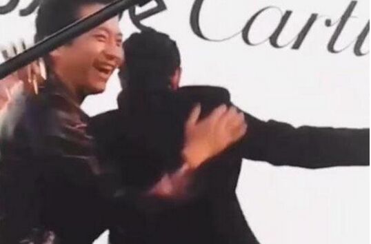 邓超为什么喊鹿晗儿子(鹿晗为什么管邓超叫爸爸)