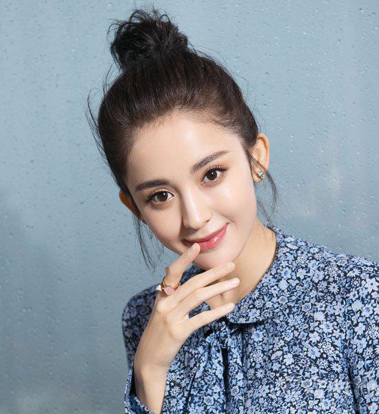 回顾古力娜扎大尺度照(古力娜扎合照碾压)