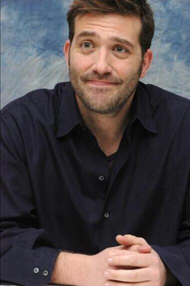 查理兹塞隆两任老公资料照片(查理兹·塞隆儿子)