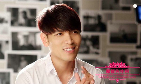 杨宗纬为什么被人叫鸽王(杨宗纬的鸽子原唱)