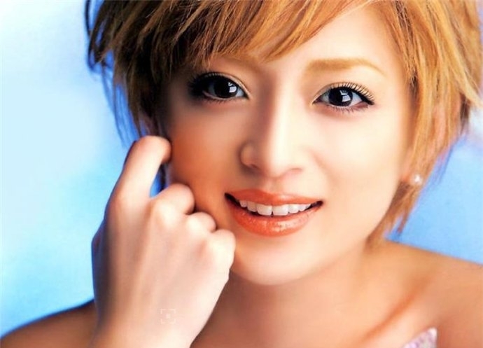 滨崎步现在的状况爱情落寞(滨崎步现任男友)